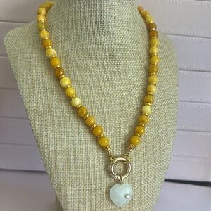 Elegant Yellow Jade Beaded Necklace with Heart Clear Quartz Pendant